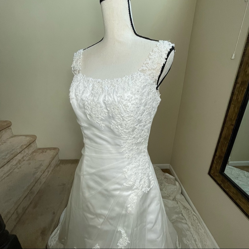 Maggie Sottero wedding dress size 12 - Picture 5 of 15